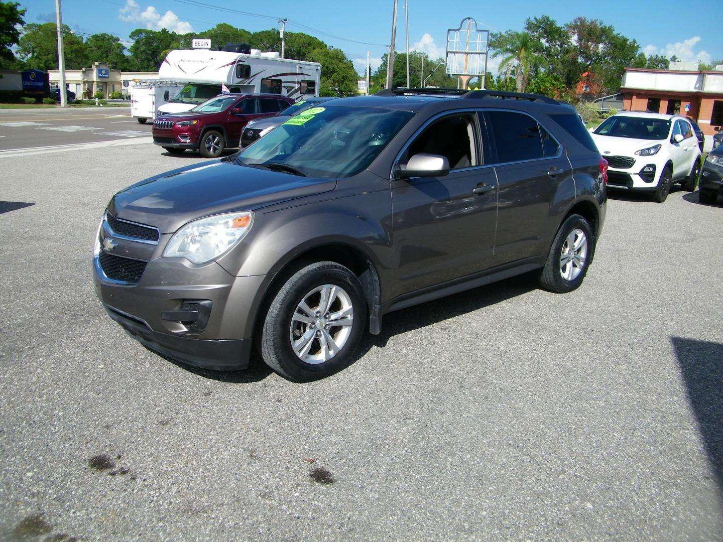 2012 Gray /Gray Chevrolet Equinox 1LT 2WD (2GNALDEK3C6) with an 2.4L L4 DOHC 16V engine, 6-Speed Automatic transmission, located at 4000 Bee Ridge Road, Sarasota, FL, 34233, (941) 926-0300, 27.298664, -82.489151 - Photo#0